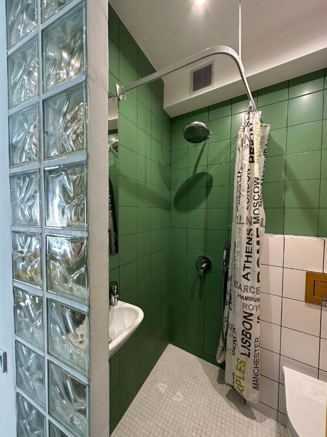 Kuss Apartments Λβιβ Εξωτερικό φωτογραφία